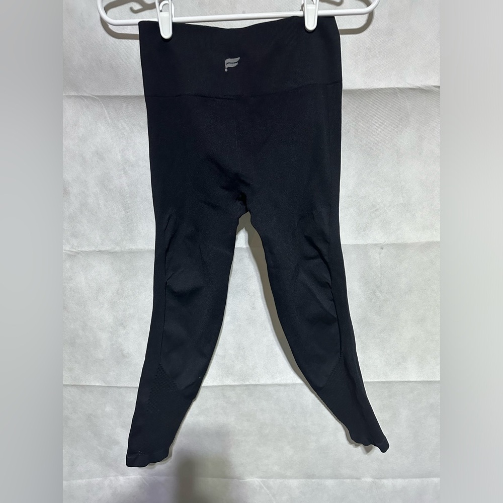 FABLETICS SYNC HIGH WAISTED PERFORATED 7/8 LEGGING WOMEN’S M MEDIUM BLACK *NICE* - Picture 4 of 5